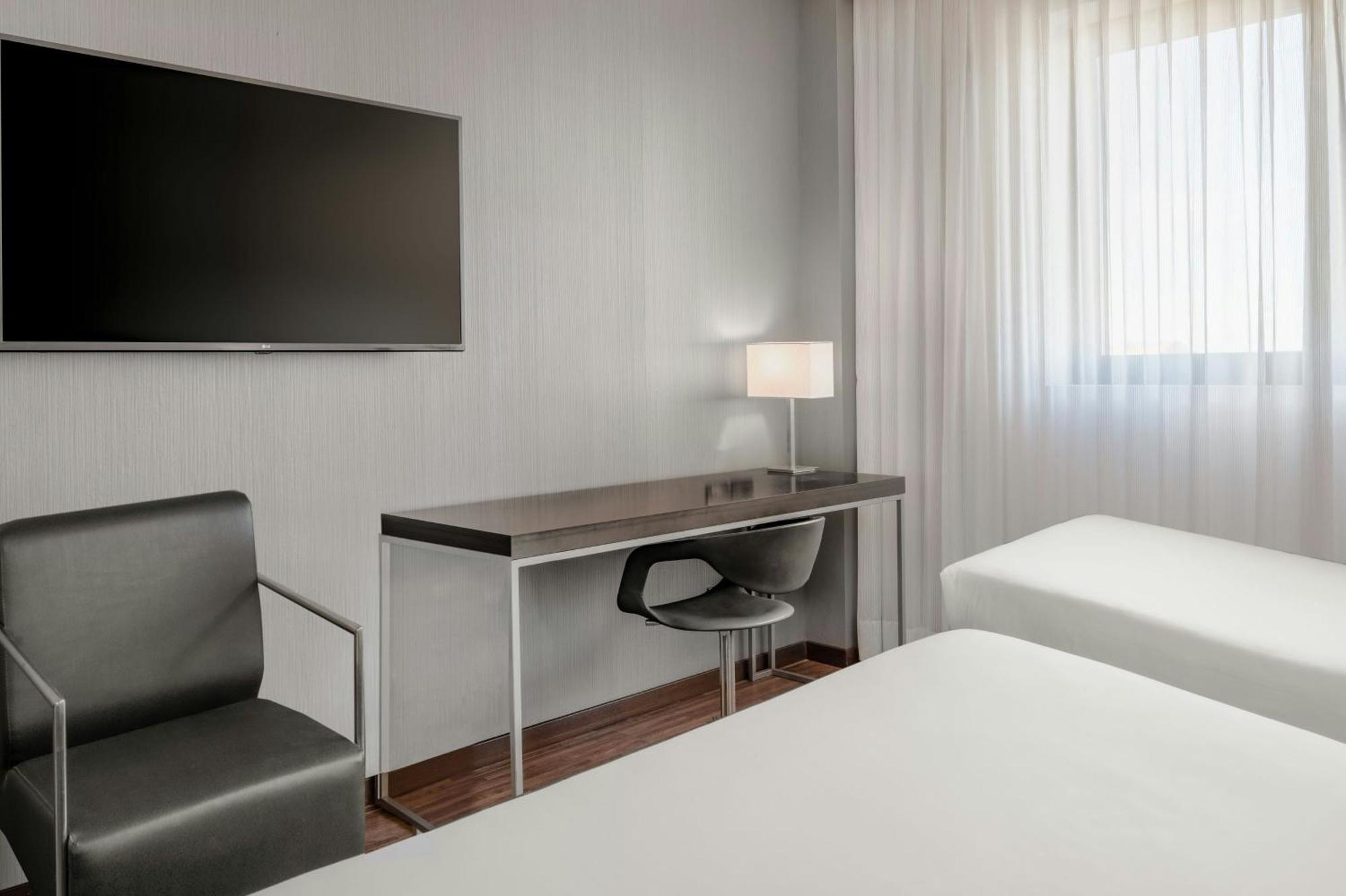 Ac Hotel By Marriott Пиза Екстериор снимка