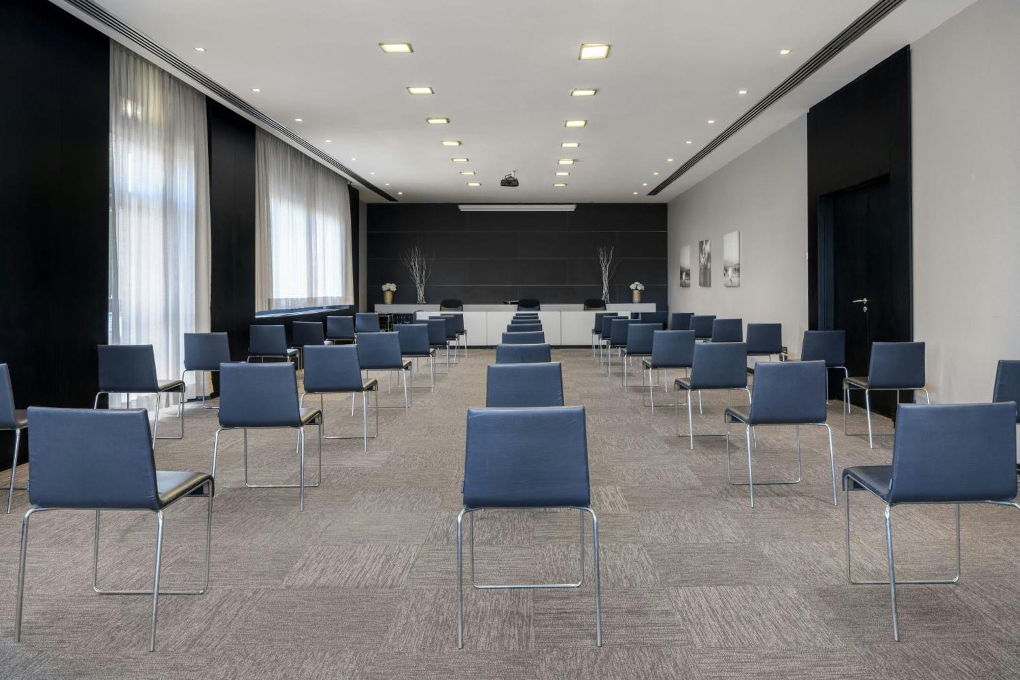 Ac Hotel By Marriott Пиза Екстериор снимка